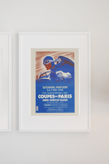 Coupes de Paris Montlhéry 1939 poster in a white frame on a light wall