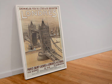 Londres Paris to London poster in a white frame leaning against a wall